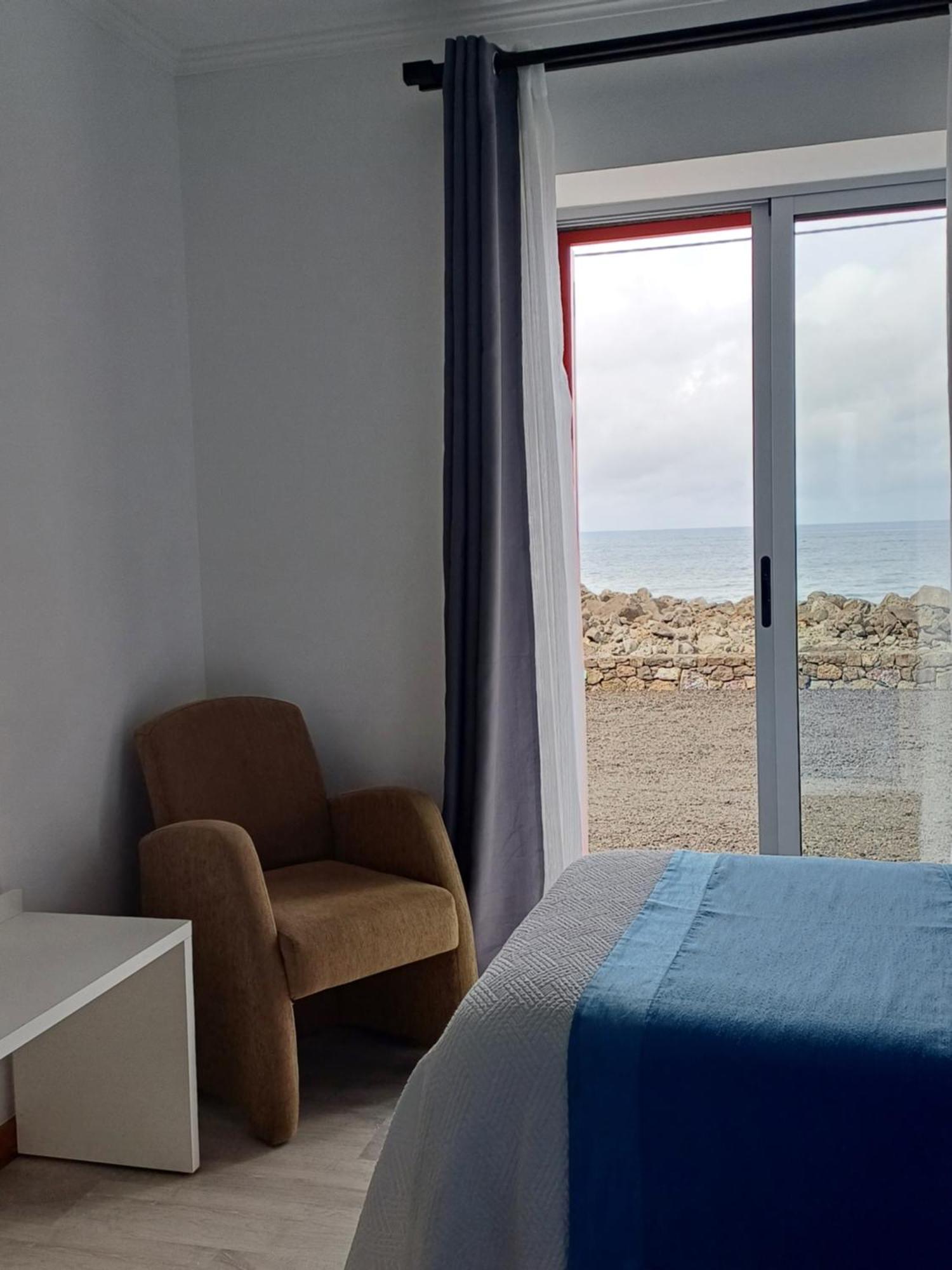 Ocean Breeze Bed & Breakfast Cais do Mourato Exterior photo