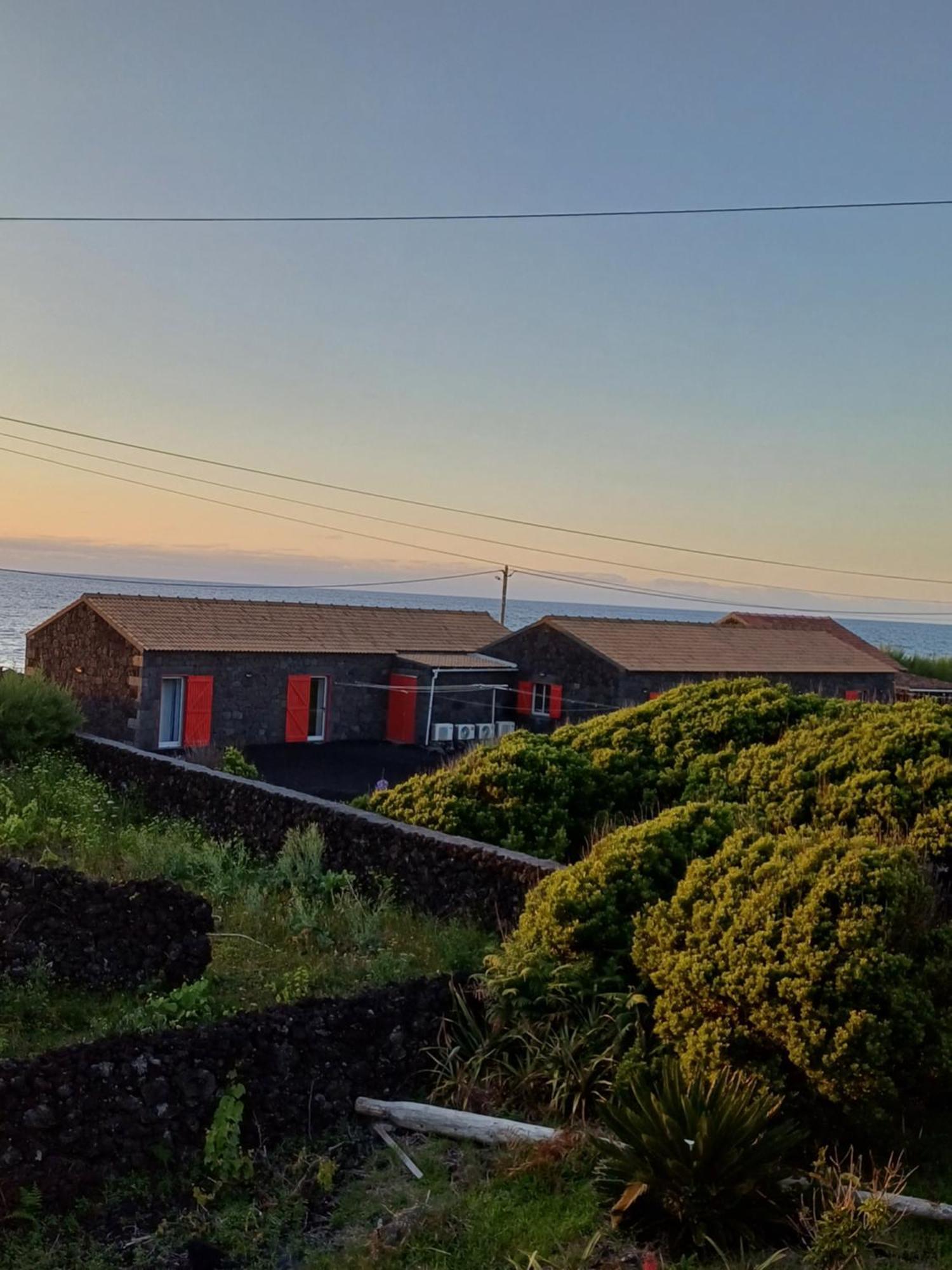 Ocean Breeze Bed & Breakfast Cais do Mourato Exterior photo