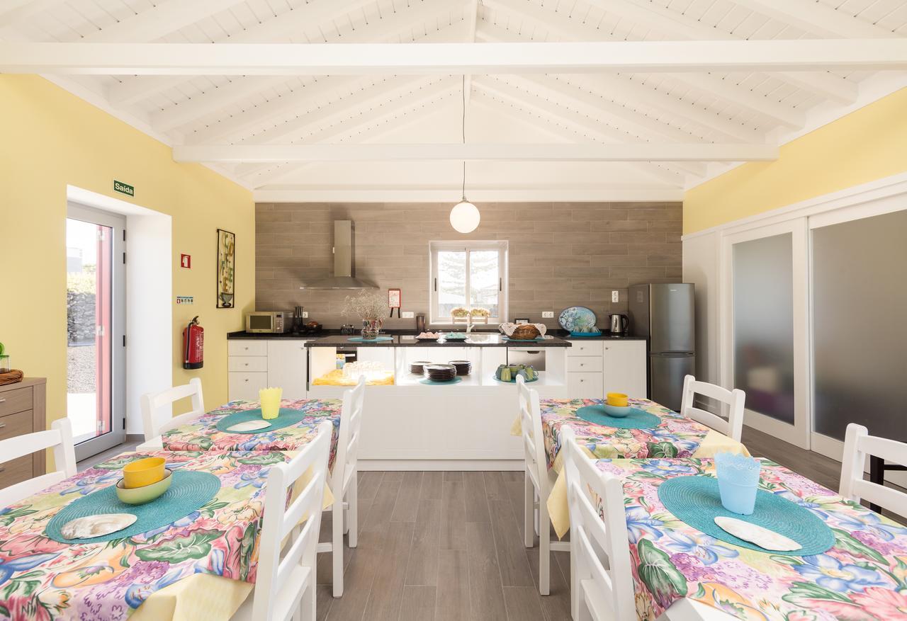 Ocean Breeze Bed & Breakfast Cais do Mourato Exterior photo
