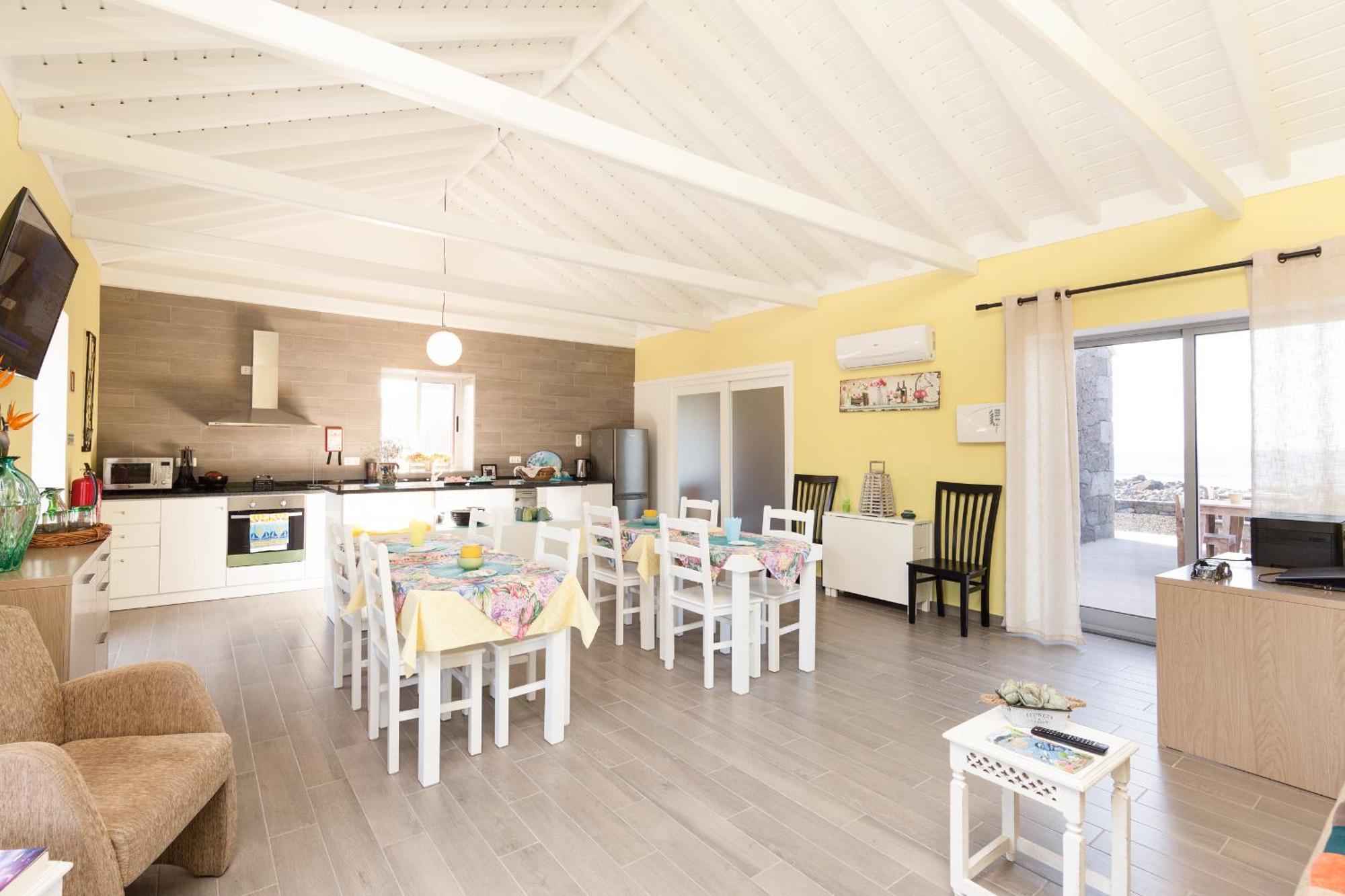 Ocean Breeze Bed & Breakfast Cais do Mourato Exterior photo